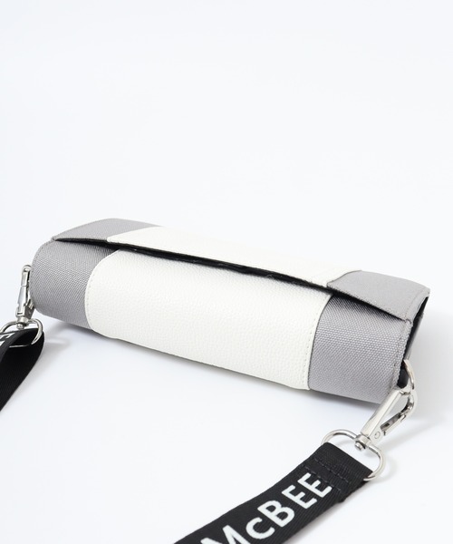 CECIL McBEE(セシルマクビー)の「トラベルキャンバスシリーズ マルチショルダーバッグ(ショルダーバッグ・レディース・グレー・F)」の12枚目の写真