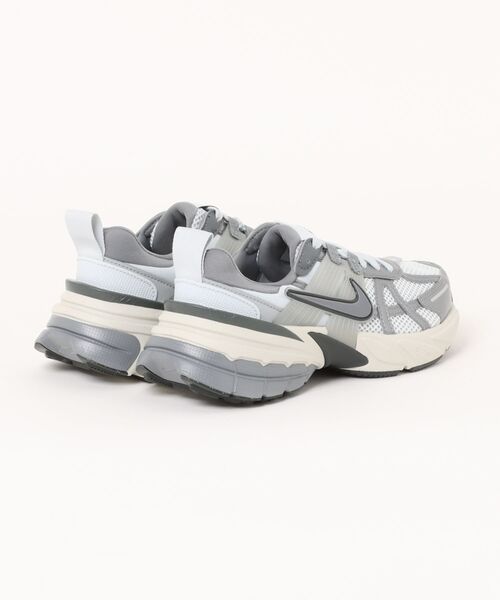 NIKE WMNS V2K RUN FD0736-003（スニーカー）｜NIKE（ナイキ）の