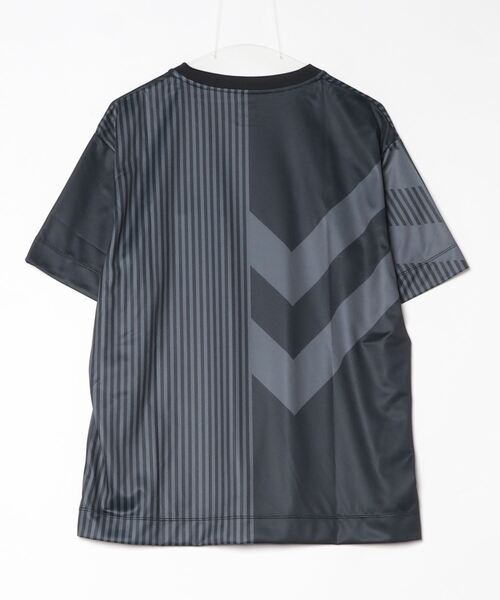 hummel(ヒュンメル)の「hummel/ヒュンメル H.FC プラクティスシャツ(Tシャツ/カットソー・メンズ・ブルー/ブラック/レッド/グレー・L/M/XL)」の5枚目の写真