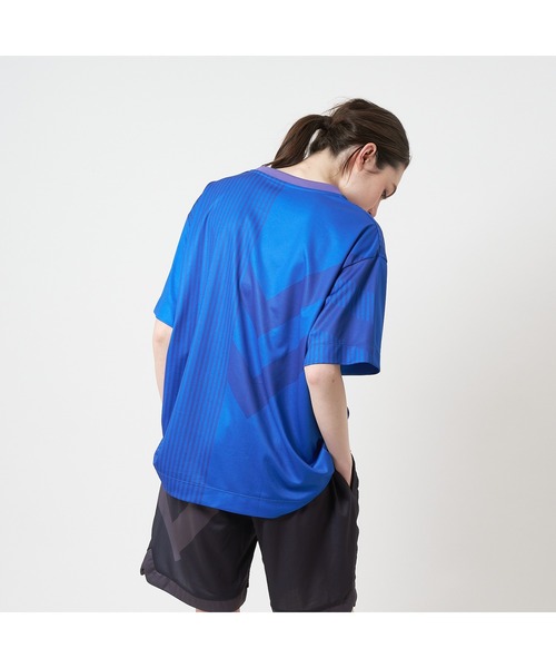 hummel(ヒュンメル)の「hummel/ヒュンメル H.FC プラクティスシャツ(Tシャツ/カットソー・メンズ・ブルー/ブラック/レッド/グレー・L/M/XL)」の9枚目の写真