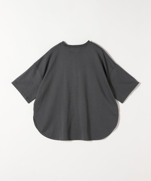 quaranciel(カランシエル)の「quaranciel:〈接触冷感/汗染み防止加工/洗濯機可能〉ラウンドヘム クルー ビッグ TEE(Tシャツ/カットソー・レディース・チャコールグレー/ホワイト/ライトブルー/サックスブルー/ブラック・ONE SIZE)」の18枚目の写真