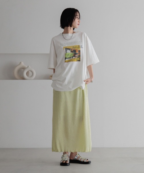 LOWRYS FARM（ローリーズファーム）の「シャイニープリーツタイトスカート　327978（スカート・レディース・チャコールグレー/アイボリー/ブラック/カーキ・FREE）」の6枚目の写真