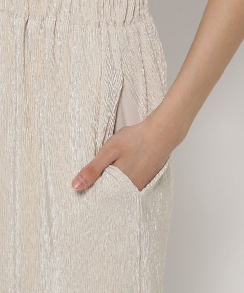 LOWRYS FARM（ローリーズファーム）の「シャイニープリーツタイトスカート　327978（スカート・レディース・チャコールグレー/アイボリー/ブラック/カーキ・FREE）」の14枚目の写真