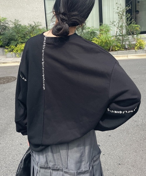 AULA AILA(アウラアイラ)の「ステッチデザインプルオーバー(スウェット・レディース・カーキ/ブラック/オフホワイト・0)」の6枚目の写真