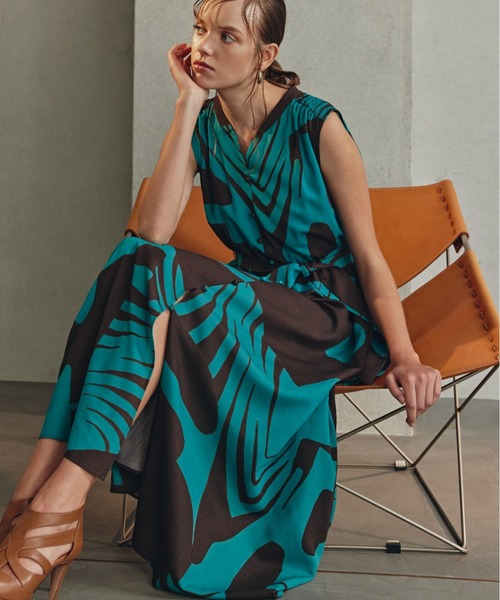 限定セール! DVF(ダイアン) プリント 美ライン ワンピース 限定セール! DVF(ダイアン)フローラル 美ライン ワンピース