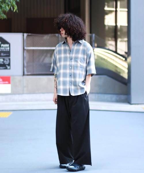 WISM（ウィズム）の「NAMELESSNESS / ネームレスネス Track Trousers（その他パンツ・メンズ・ブラック/カーキ・2/3）」の10枚目の写真