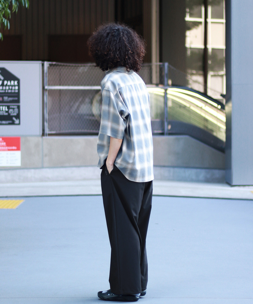 WISM（ウィズム）の「NAMELESSNESS / ネームレスネス Track Trousers（その他パンツ・メンズ・ブラック/カーキ・2/3）」の12枚目の写真