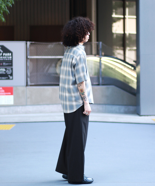 WISM（ウィズム）の「NAMELESSNESS / ネームレスネス Track Trousers（その他パンツ・メンズ・ブラック/カーキ・2/3）」の15枚目の写真
