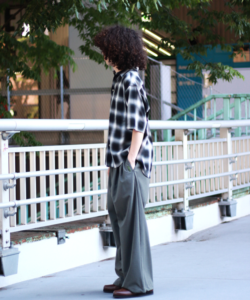 WISM（ウィズム）の「NAMELESSNESS / ネームレスネス Track Trousers（その他パンツ・メンズ・ブラック/カーキ・2/3）」の21枚目の写真