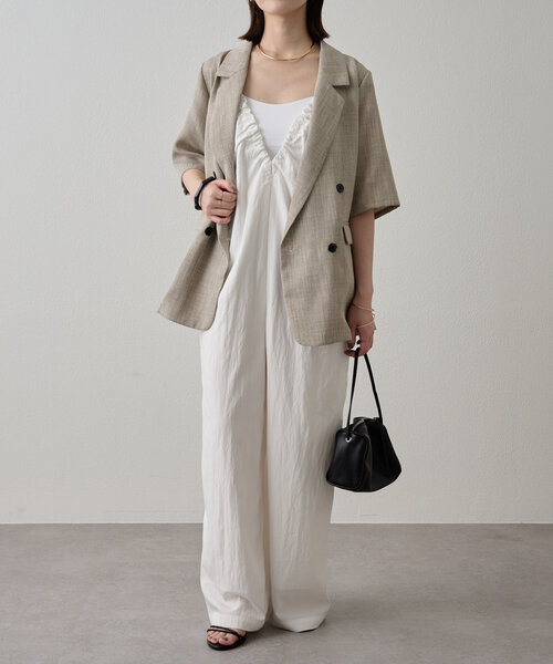 Omekashi(オメカシ)の「Vギャザーキャミサロペット(サロペット/オーバーオール・レディース・オフホワイト/カーキ/ブラック・36/38)」の5枚目の写真