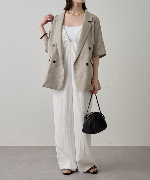 Omekashi(オメカシ)の「Vギャザーキャミサロペット(サロペット/オーバーオール・レディース・オフホワイト/カーキ/ブラック・36/38)」の11枚目の写真