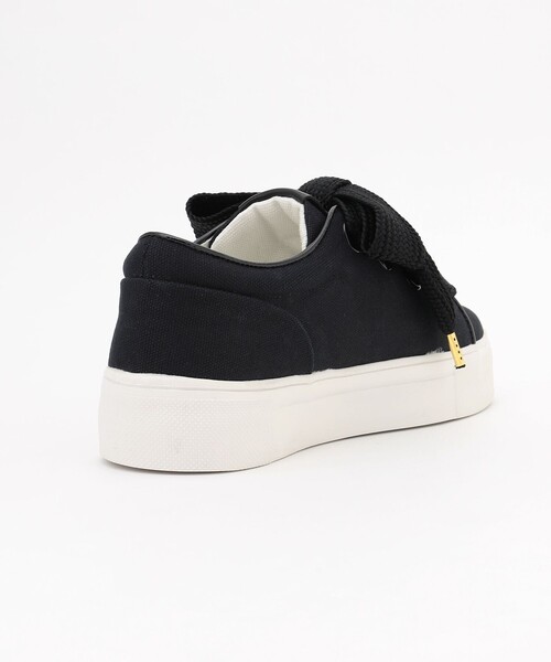 TOCCA（トッカ）の「BIGRIBBON CANVAS SNEAKERS スニーカー（スニーカー・レディース・ブラック系/ホワイト系・35/37/36/38/39）」の5枚目の写真
