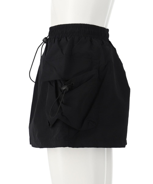 ANAP（アナップ）の「ナイロン カーゴ ミニ スカート（スカート・レディース・ブラック/ホワイト/グレー・FREE）」の15枚目の写真