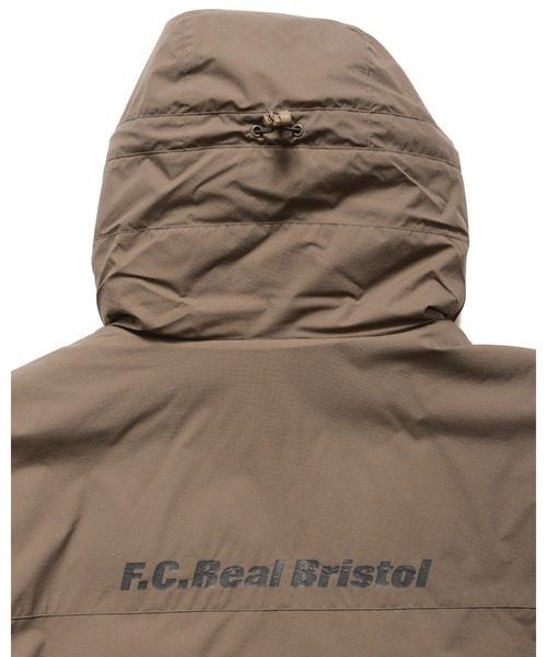 F.C.Real Bristol（エフシーレアルブリストル）の「INSULATION BENCH COAT（ダウンジャケット/コート・メンズ・ブラック/モカ・LARGE/MEDIUM/SMALL/X-LARGE）」の8枚目の写真