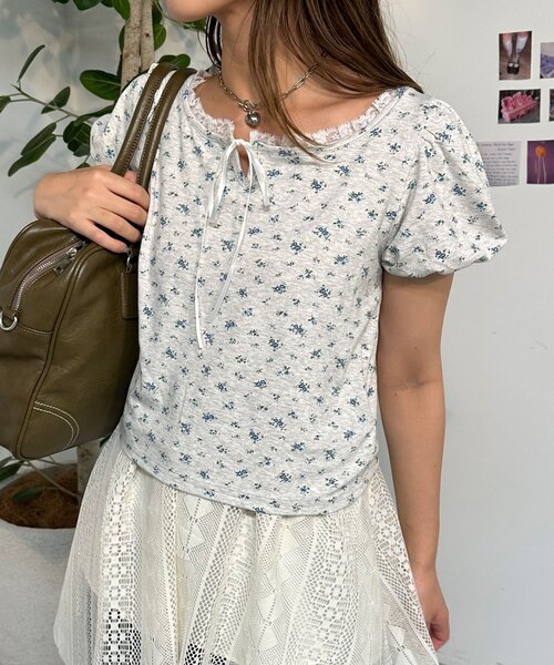 CIAOPANIC(チャオパニック)の「【neutral】小花柄レースリボントップス(Tシャツ/カットソー・レディース・ネイビー/グレー・FREE)」の10枚目の写真