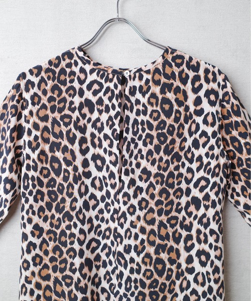 LI HUA（リーファー）の「【PH1】【LI HUA】LEOPARD SILK S/S PULLOVER E0E-7720-A（Tシャツ/カットソー・レディース・レオパード・38）」の3枚目の写真
