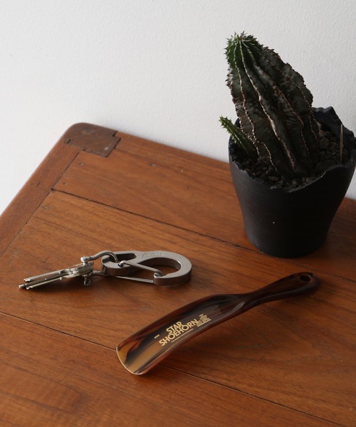 HIGHTIDE(ハイタイド)の「ANAheim アナハイム Star Shoehorn "Tortoise" スターシューホーン トータス 靴べら(シューズ小物/雑貨・レディース・ブラウン・FREE)」の6枚目の写真