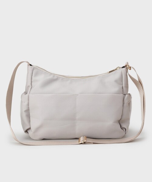 OPAQUE.CLIP(オペークドットクリップ)の「【軽量/撥水加工/多ポケット】ツイルミドルサイズムーンショルダーバッグ(ショルダーバッグ・レディース・ブラック/ライトベージュ/チャコールグレー・00)」の15枚目の写真