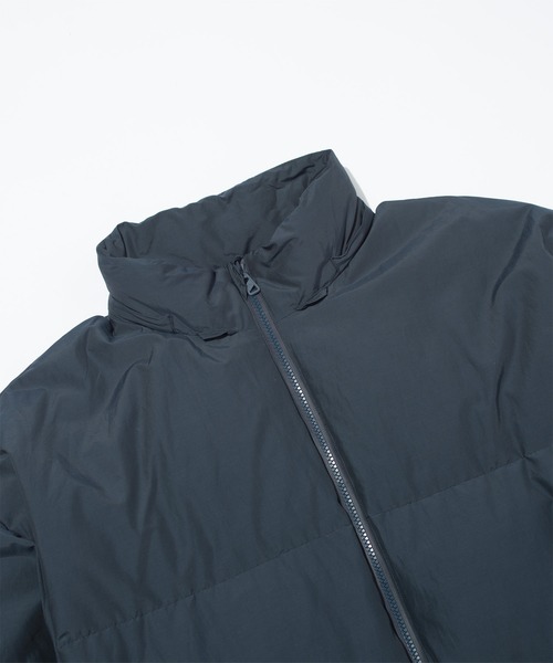 F/CE. (エフシーイー)の「F/CE. RECYCLED DOWN DETACHABLE HOOD JACKET / エフシーイー リサイクルダウンデタッチャブルフードジャケット(ダウンジャケット/コート・メンズ・ブラック/パープル/ベージュ/ネイビー・LARGE/MEDIUM/SMALL/X-SMALL)」の9枚目の写真