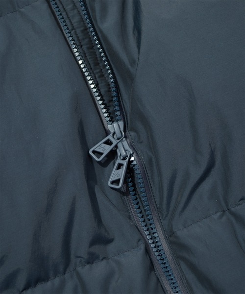 F/CE. (エフシーイー)の「F/CE. RECYCLED DOWN DETACHABLE HOOD JACKET / エフシーイー リサイクルダウンデタッチャブルフードジャケット(ダウンジャケット/コート・メンズ・ブラック/パープル/ベージュ/ネイビー・LARGE/MEDIUM/SMALL/X-SMALL)」の10枚目の写真