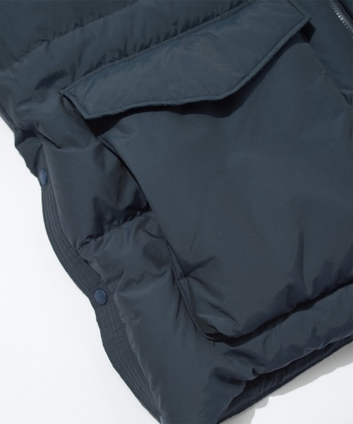 F/CE. (エフシーイー)の「F/CE. RECYCLED DOWN DETACHABLE HOOD JACKET / エフシーイー リサイクルダウンデタッチャブルフードジャケット(ダウンジャケット/コート・メンズ・ブラック/パープル/ベージュ/ネイビー・LARGE/MEDIUM/SMALL/X-SMALL)」の15枚目の写真