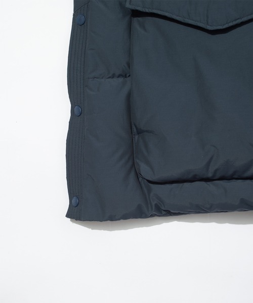 F/CE. (エフシーイー)の「F/CE. RECYCLED DOWN DETACHABLE HOOD JACKET / エフシーイー リサイクルダウンデタッチャブルフードジャケット(ダウンジャケット/コート・メンズ・ブラック/パープル/ベージュ/ネイビー・LARGE/MEDIUM/SMALL/X-SMALL)」の16枚目の写真