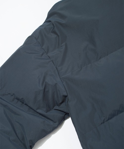 F/CE. (エフシーイー)の「F/CE. RECYCLED DOWN DETACHABLE HOOD JACKET / エフシーイー リサイクルダウンデタッチャブルフードジャケット(ダウンジャケット/コート・メンズ・ブラック/パープル/ベージュ/ネイビー・LARGE/MEDIUM/SMALL/X-SMALL)」の20枚目の写真