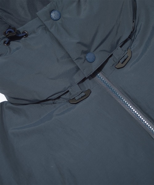 F/CE. (エフシーイー)の「F/CE. RECYCLED DOWN DETACHABLE HOOD JACKET / エフシーイー リサイクルダウンデタッチャブルフードジャケット(ダウンジャケット/コート・メンズ・ブラック/パープル/ベージュ/ネイビー・LARGE/MEDIUM/SMALL/X-SMALL)」の6枚目の写真