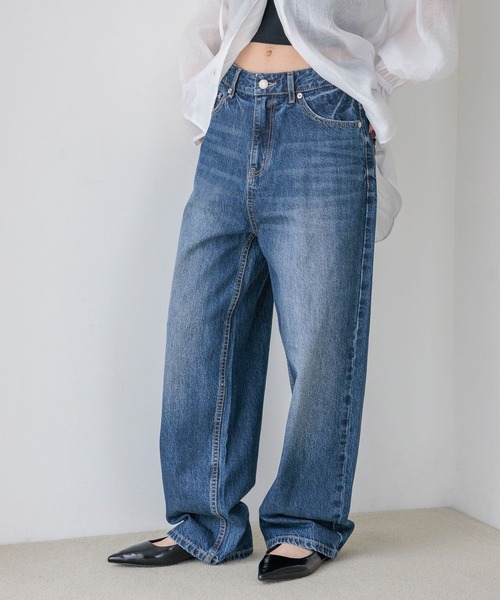 LOWRYS FARM(ローリーズファーム)の「ワイドストレートデニム 532505(デニムパンツ・レディース・ブラック/グレー/インディゴブルー/ブルー・SMALL/MEDIUM/LARGE)」の2枚目の写真