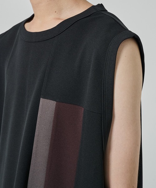 STUDIOUS（ステュディオス）の「【SHAREEF】NO SLEEVE TEE（タンクトップ・メンズ・ホワイト/ブラック・1/2）」の8枚目の写真