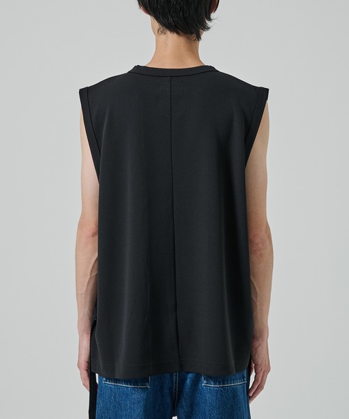 STUDIOUS（ステュディオス）の「【SHAREEF】NO SLEEVE TEE（タンクトップ・メンズ・ホワイト/ブラック・1/2）」の4枚目の写真