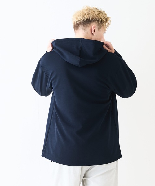 Blue Standard (ブルースタンダード)の「【Blue Standard/ブルースタンダード】ドライリップル フルジップパーカー 吸水速乾 ストレッチ イージーケア さらさら快適 日焼け対策 冷房対策(パーカー・メンズ・ライトグレー/ブラック/ネイビー・LARGE/X-LARGE/MEDIUM)」の4枚目の写真