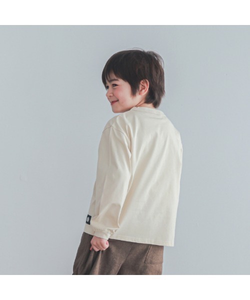 ZERO standerd（ゼロスタンダード）の「ゼロスタンダード UNDER　ロングＴシャツ（Tシャツ/カットソー・キッズ・サンドベージュ/チャコールグレー/ブラック・110cm/120cm/130cm/140cm/150cm/160cm/100cm）」の7枚目の写真