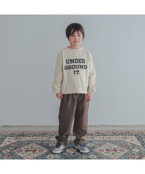 ZERO standerd（ゼロスタンダード）の「ゼロスタンダード UNDER　ロングＴシャツ（Tシャツ/カットソー・キッズ・サンドベージュ/チャコールグレー/ブラック・110cm/120cm/130cm/140cm/150cm/160cm/100cm）」の6枚目の写真