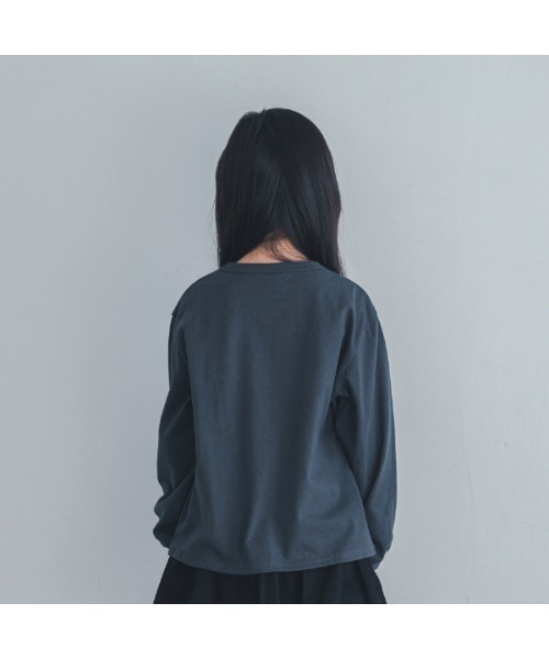 ZERO standerd（ゼロスタンダード）の「ゼロスタンダード UNDER　ロングＴシャツ（Tシャツ/カットソー・キッズ・サンドベージュ/チャコールグレー/ブラック・110cm/120cm/130cm/140cm/150cm/160cm/100cm）」の9枚目の写真