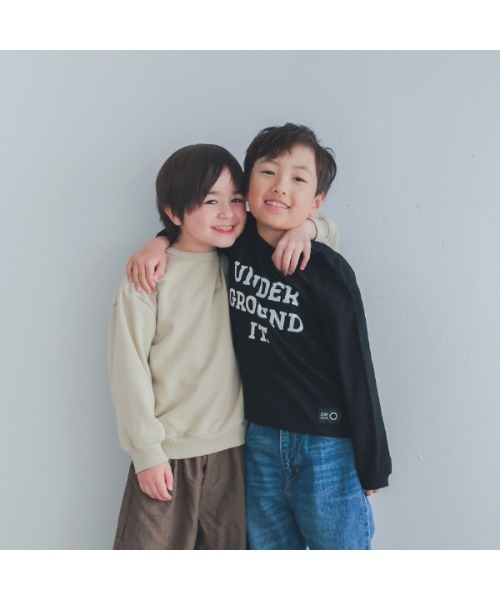 ZERO standerd（ゼロスタンダード）の「ゼロスタンダード UNDER　ロングＴシャツ（Tシャツ/カットソー・キッズ・サンドベージュ/チャコールグレー/ブラック・110cm/120cm/130cm/140cm/150cm/160cm/100cm）」の11枚目の写真