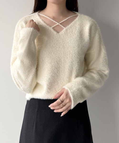 mipiarl（ミピアール）の「クロスシャギーコンパクトニット（ニット/セーター・レディース・ブラック/アイボリー/チャコール・MEDIUM/LARGE）」の8枚目の写真