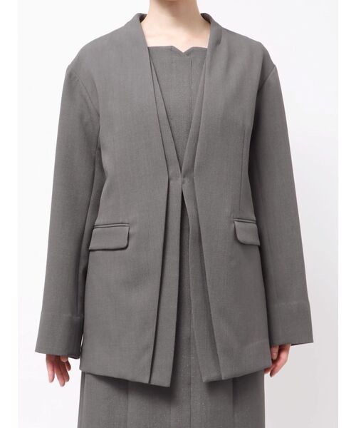 TONAL(トーナル)の「ラメツイルノーカラージャケット(テーラードジャケット・レディース・チャコールグレー/ダークブラウン・MEDIUM)」の6枚目の写真