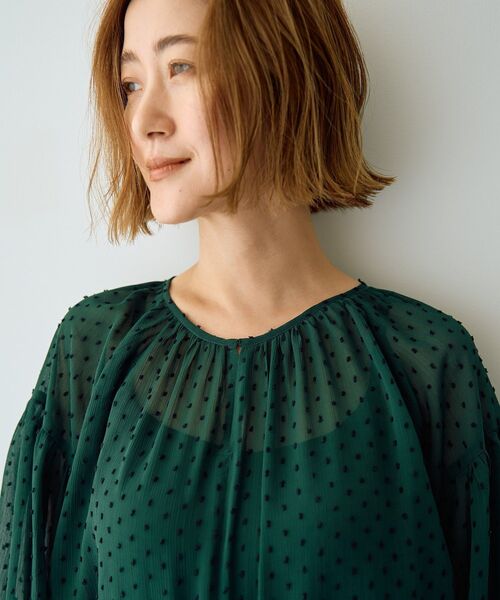 YECCA VECCA(イェッカヴェッカ)の「シアードットジャガードブラウス(シャツ/ブラウス・レディース・アイボリー/ブラック/グリーン・FREE)」の20枚目の写真