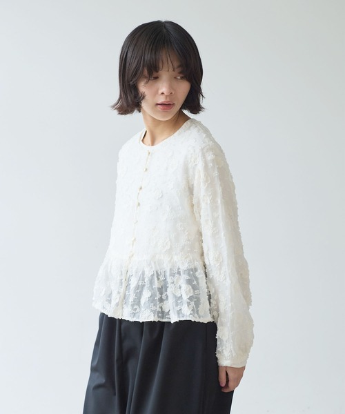 bulle de savon（ビュルデサボン）の「《early spring》踊るはなジャカード ブラウス（シャツ/ブラウス・レディース・チャコールグレー/キナリ・FREE）」の7枚目の写真