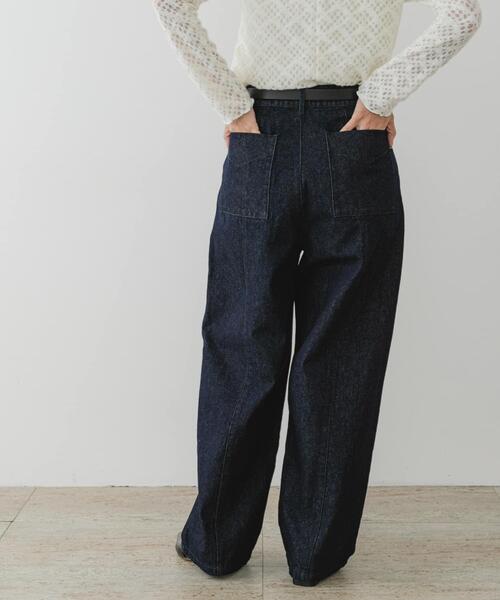 F by ROSSO(エフバイロッソ)の「F by ROSSO カーブフォルムデニムパンツ(デニムパンツ・レディース・ネイビー/ブラウン・38/36)」の3枚目の写真