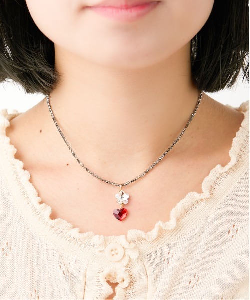 Casselini（キャセリーニ）の「Casselini(キャセリーニ)モチーフビジューネックレス（ネックレス・レディース・シルバー/ピンク/ブルー/イエロー・FREE）」の5枚目の写真