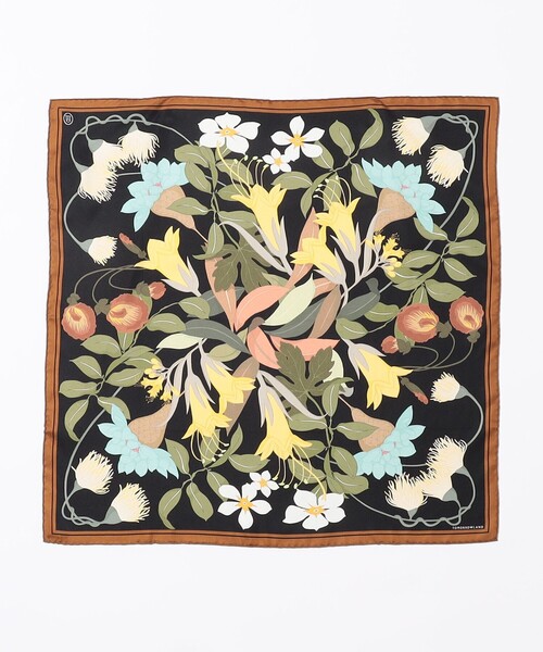 TOMORROWLAND （トゥモローランド）の「Atelier TOMORROWLAND FLOWER シルクスカーフ（バンダナ/スカーフ・レディース・ホワイト系その他/ブラック系その他・FREE）」の5枚目の写真