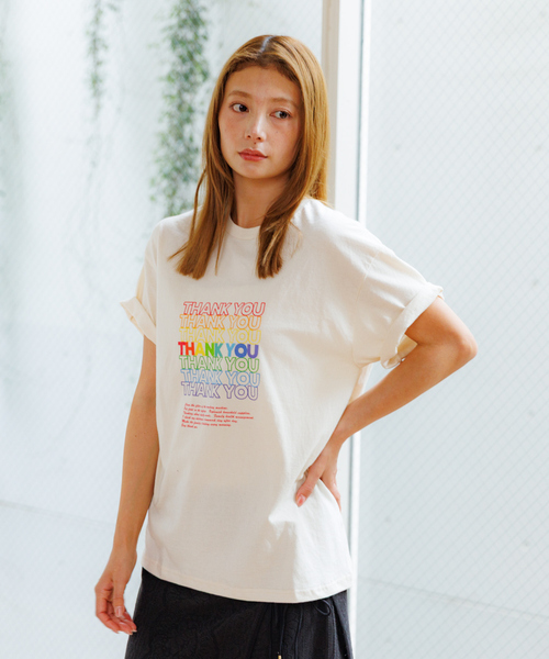 Rouge vif la cle（ルージュヴィフラクレ）の「【Le Melange/ル・メランジュ】カラフルロゴTシャツ/#8541001Tシャツ/ロゴ/カジュアル【WEB限定】（Tシャツ/カットソー・レディース・アイボリー/ブラウン・フリー）」の4枚目の写真