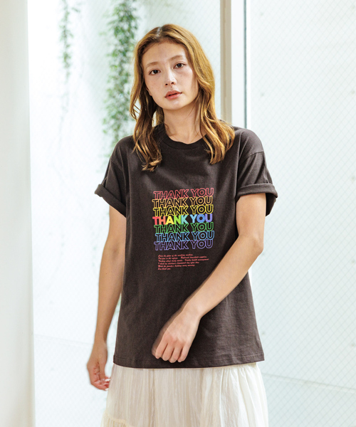 Rouge vif la cle（ルージュヴィフラクレ）の「【Le Melange/ル・メランジュ】カラフルロゴTシャツ/#8541001Tシャツ/ロゴ/カジュアル【WEB限定】（Tシャツ/カットソー・レディース・アイボリー/ブラウン・フリー）」の7枚目の写真