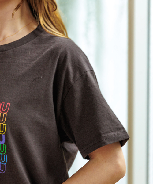 Rouge vif la cle（ルージュヴィフラクレ）の「【Le Melange/ル・メランジュ】カラフルロゴTシャツ/#8541001Tシャツ/ロゴ/カジュアル【WEB限定】（Tシャツ/カットソー・レディース・アイボリー/ブラウン・フリー）」の12枚目の写真