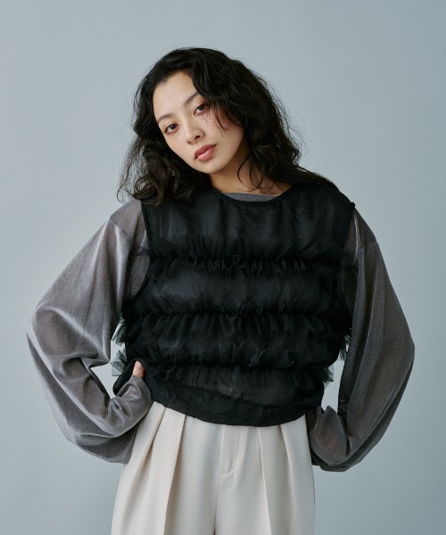 terrace(テラス)の「チュールフリルオーガンジートップス(シャツ/ブラウス・レディース・ブラック/グレイッシュベージュ/カーキオリーブ・MEDIUM)」の12枚目の写真