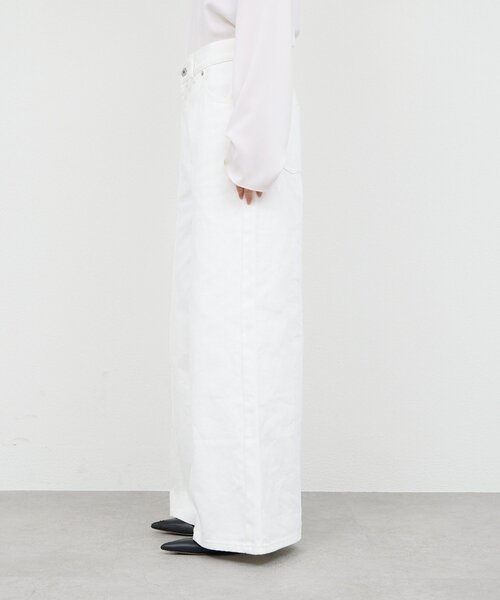 GALLARDAGALANTE(ガリャルダガランテ)の「センタースウィッチデニム(デニムパンツ・レディース・ホワイト/ブルー・1/0)」の11枚目の写真