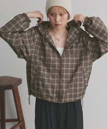 ad thie（アドティエ）の「アソートパターン ジップマウンテンパーカー（マウンテンパーカー）」