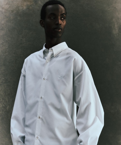 BARACUTA（バラクータ）の「EWP Oxford B.D. Shirts（シャツ/ブラウス・メンズ・ブラック/ブルー系その他/ホワイト・MEDIUM/LARGE/SMALL/X-LARGE）」の4枚目の写真